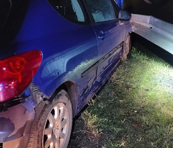 Rajd przez rondo zakończony na barierach. Interweniowała policja z sąsiedniego pow-84590