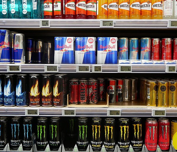 Popularne napoje pójdą ostro w górę. Rząd szykuje podwyżkę VAT-85127