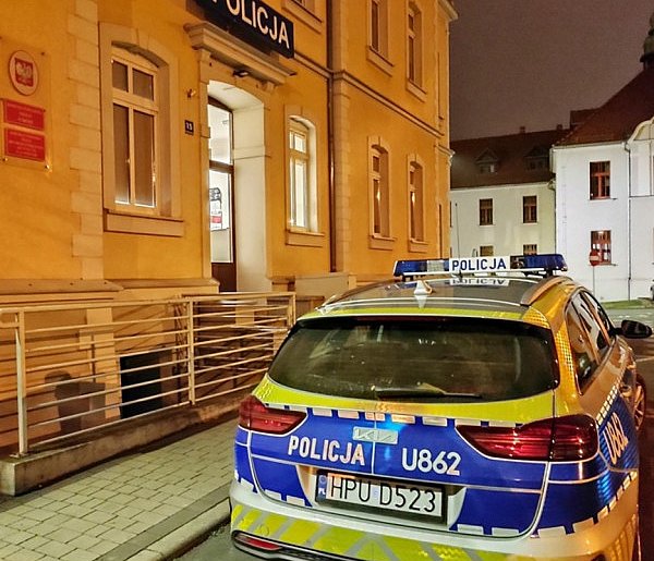 Prawie trzy promile w organizmie! Śremska policja zatrzymała pijaną kierującą-85188