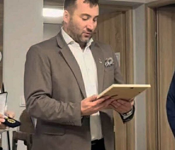 Roman Bartkowiak odznaczony Złotym Medalem za Zasługi dla WOPR-85257