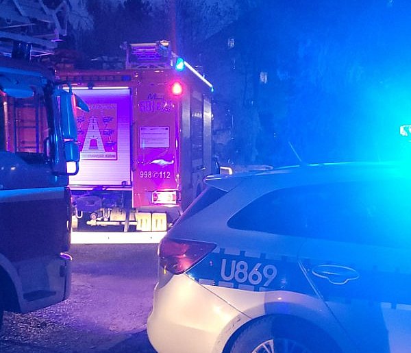 Siłowe otwarcie mieszkania na osiedlu. Nie żyje 26-latka-85380