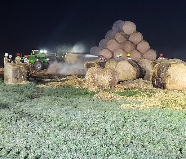 Kolejny pożar balotów w powiecie śremskim. Tym razem w Borgowie-85461