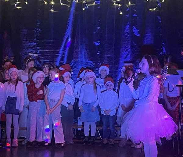 Świąteczne spotkanie w Zbrudzewie - Coroczny wieczór "Kolędujmy razem"-85437