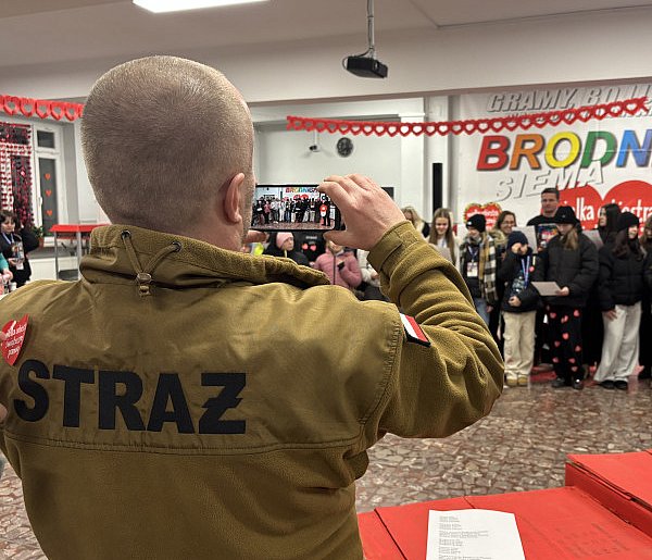 Magiczne serce z ognia i syreny w tle. Finał WOŚP w Brodnicy przeszedł do historii