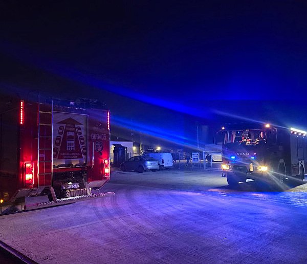 Strażacy z Żabna w akcji. - Pomagali przy usuwaniu ogniska ptasiej grypy