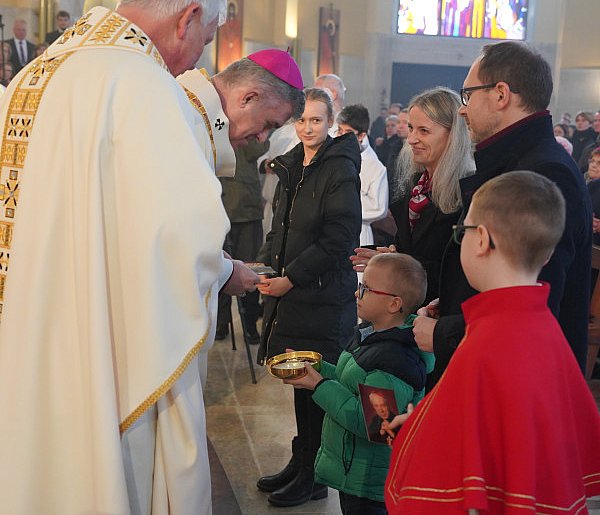 Zaczął się Złoty Jubileusz  parafii na Jezioranach. Zabrzmiał bawoli róg!