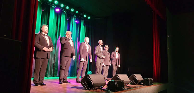 Muzyczne starcie w Muzeum Śremskim. „Pojedynek tenorów” zachwycił publiczność