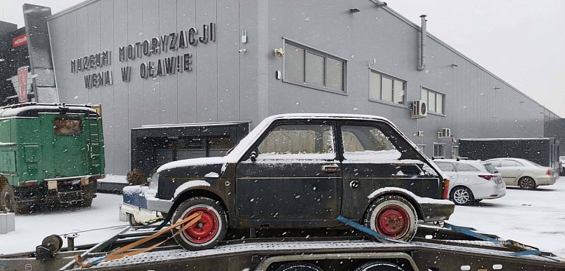 Legenda polskiej motoryzacji w rękach uczniów z ZSP - „Maluch” nowym wyzwaniem