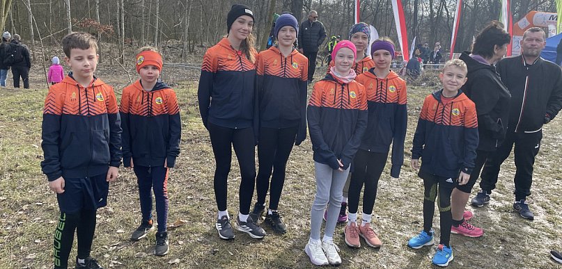 Młodzi lekkoatleci MOS Śrem z sukcesami w Luboniu! Masa medali w Biegu Niezłomnych
