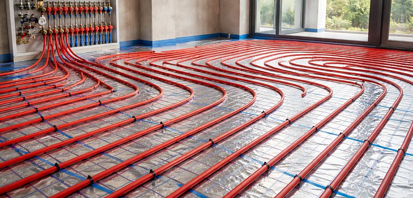 Podłogówka zimą w polskim klimacie - działa czy to mit?