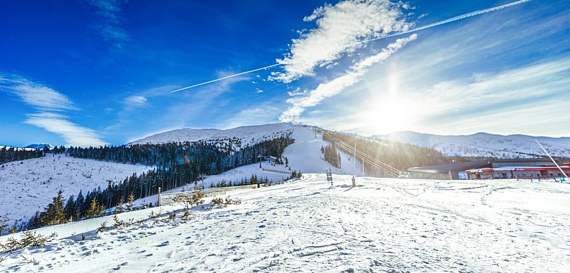 Słowacja na narty – gdzie nocować w Jasnej, żeby naprawdę poczuć klimat gór?