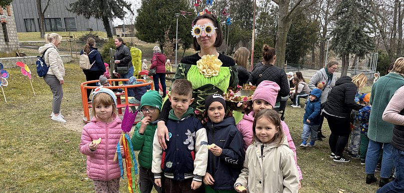 Wiosennie z ŚOK i Przedszkolem Słoneczna Gromada! Powitanie wiosny na wesoło