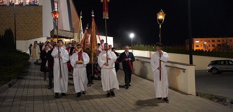 Chrystus Zmartwychwstał! Prawdziwie Zmartwychwstał.