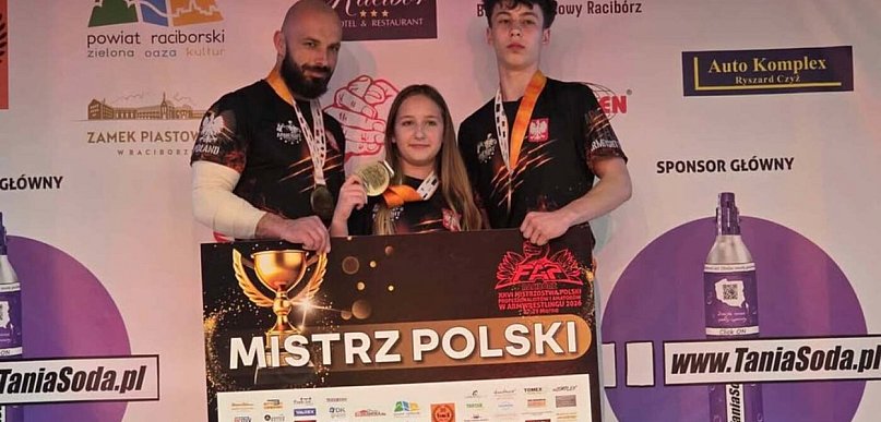 Rodzina z Armwrestlingiem w Sercu. Złoto, Srebro i Brąz na Mistrzostwach Polski
