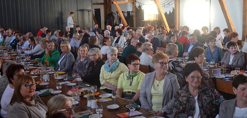 Wielkanocne spotkanie z przesłaniem. Studenci UEŚ świętowali w Jarosławkach!