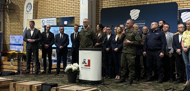 Mundurowa stolica regionu! Ruszyły Wojskowe Targi i Służby Pracy w Śremie