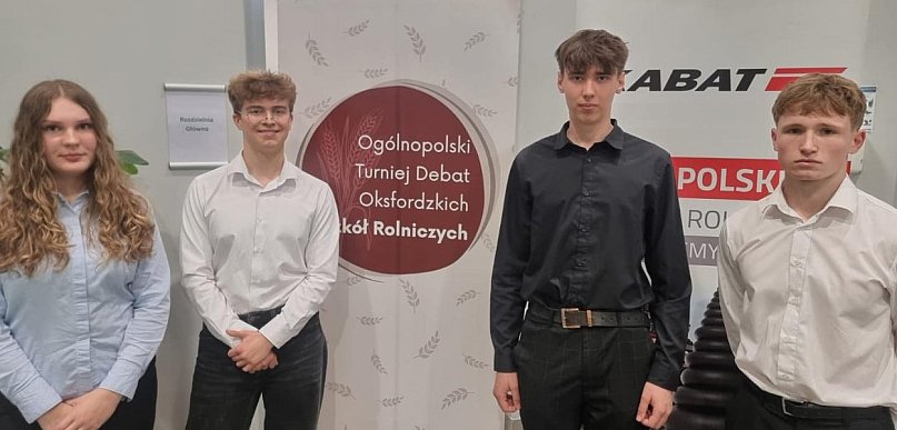 ZSR Grzybno na podium! Triumf w II Turnieju Debat Oksfordzkich