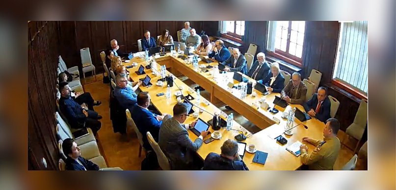 Zmiany w oświacie i sportowe kontrowersje - Relacja z XXIV Sesji Rady Powiatu