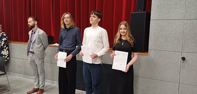 Śremskie szkoły średnie zawładnęły całym podium.