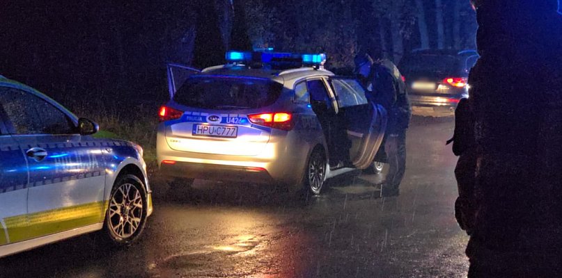 Koniec obławy w powiecie gostyńskim. Dwie osoby z ranami postrzałowymi - 84044