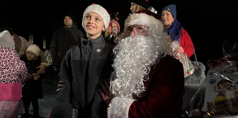 Magia Świąt w Brodnicy - Gminny Jarmark Świąteczny rozgrzał serce mieszkańców - 85143
