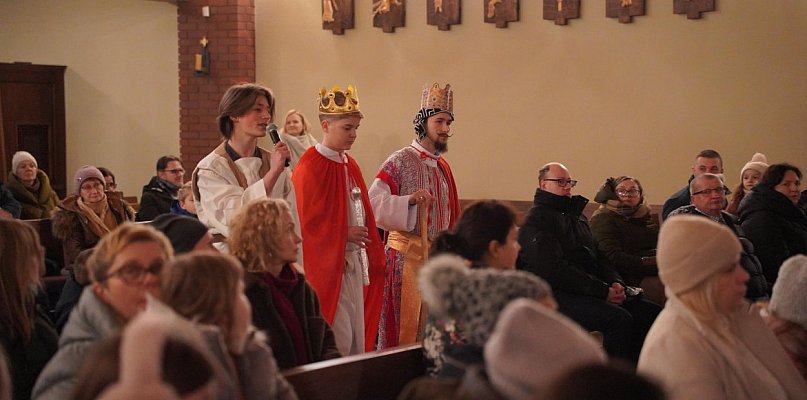 Młodzieżowe Jasełka w kościele bł. biskupa Michała Kozala - 85684