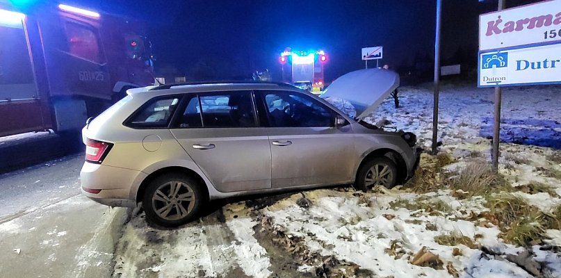 Zderzenie dwóch osobówek na skrzyżowaniu ulic Sikorskiego i Platanowej - 85894