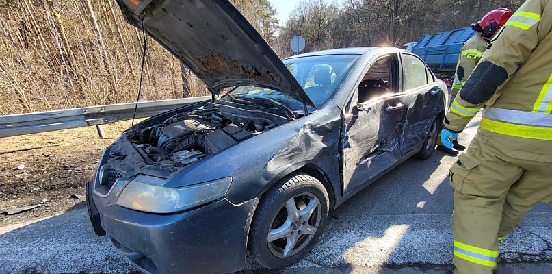 Wymuszenie pierwszeństwa na trasie Śrem-Zaniemyśl. Rozbite auta i wysoki mandat