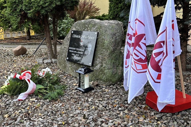 Odsłonięcie tablicy ZNP w Śremie