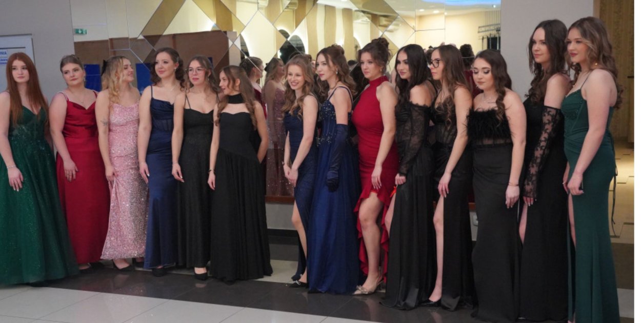 „Poloneza czas zacząć!” W Solcu bawili się uczniowie Ekonoma