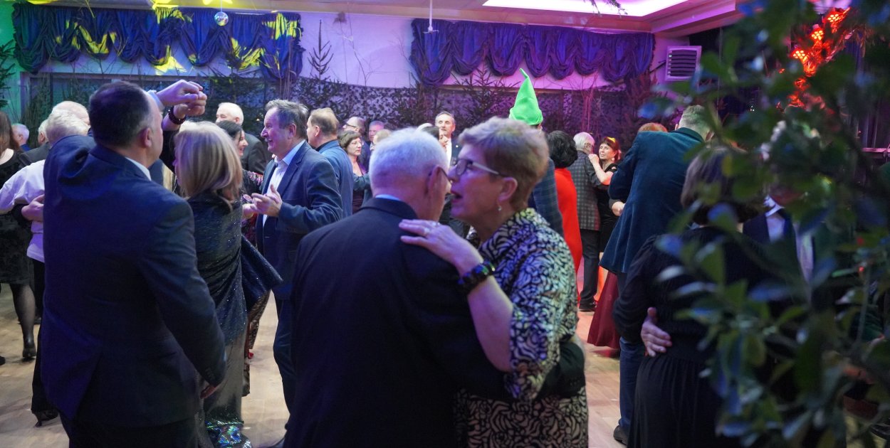 Sygnał myśliwski rozpoczął Bal "Leśna Przygoda" w Gajówce