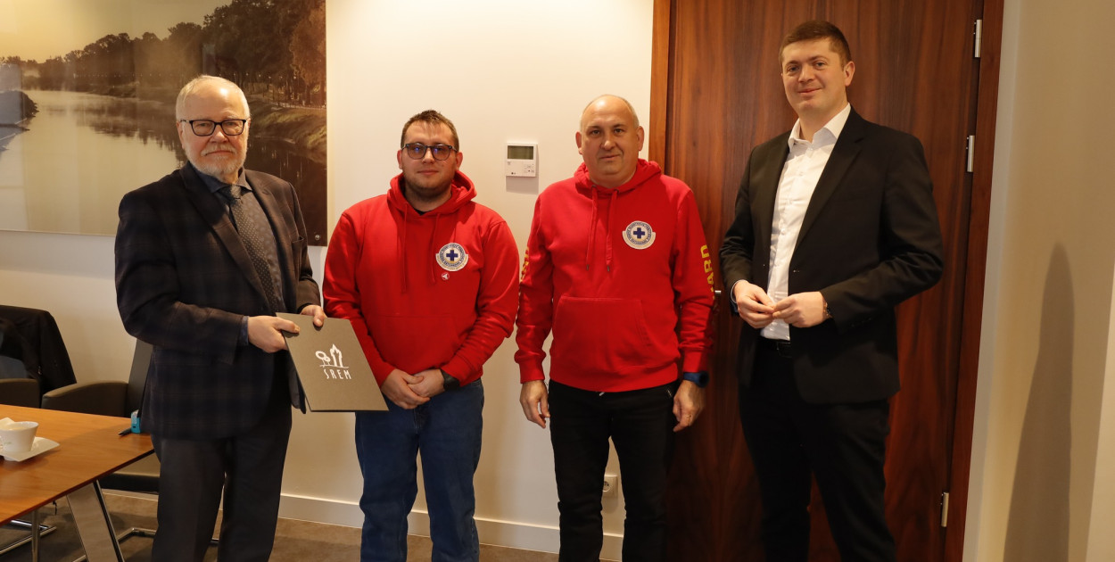 Bezpieczeństwo nad wodą priorytetem - Burmistrz podpisał kluczową umowę