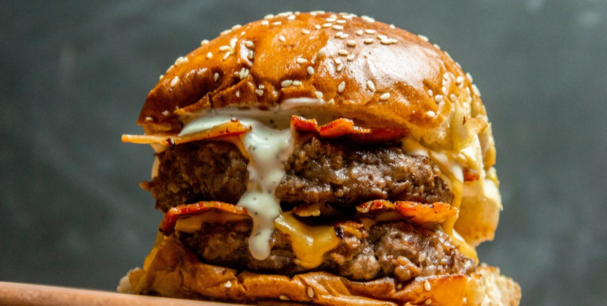 Co zrobić, żeby burger nie dotarł do domu "rozmoczony"?