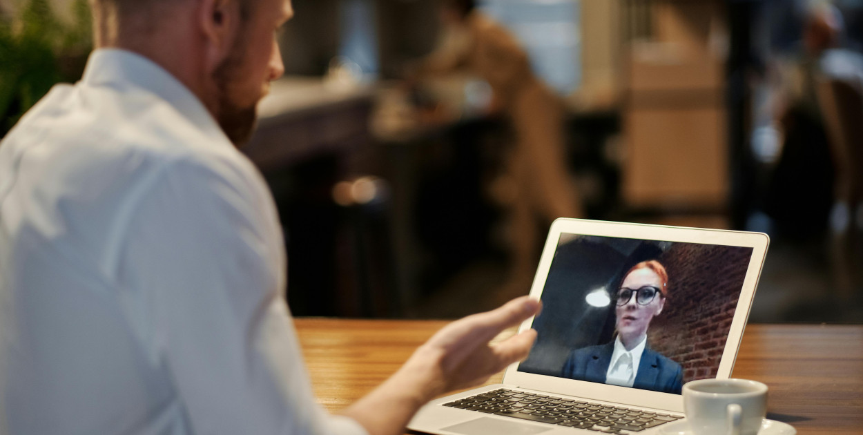 Kiedy warto skorzystać z konsultacji podatkowej online i jakie sprawy można omówić